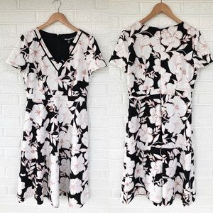 Karl Lagerfeld Paris floral midi dress